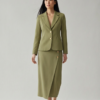 1781858102460-cj8bhf8 Sage Yeşil Minimalist Blazer ve Asimetrik Etek Takım
